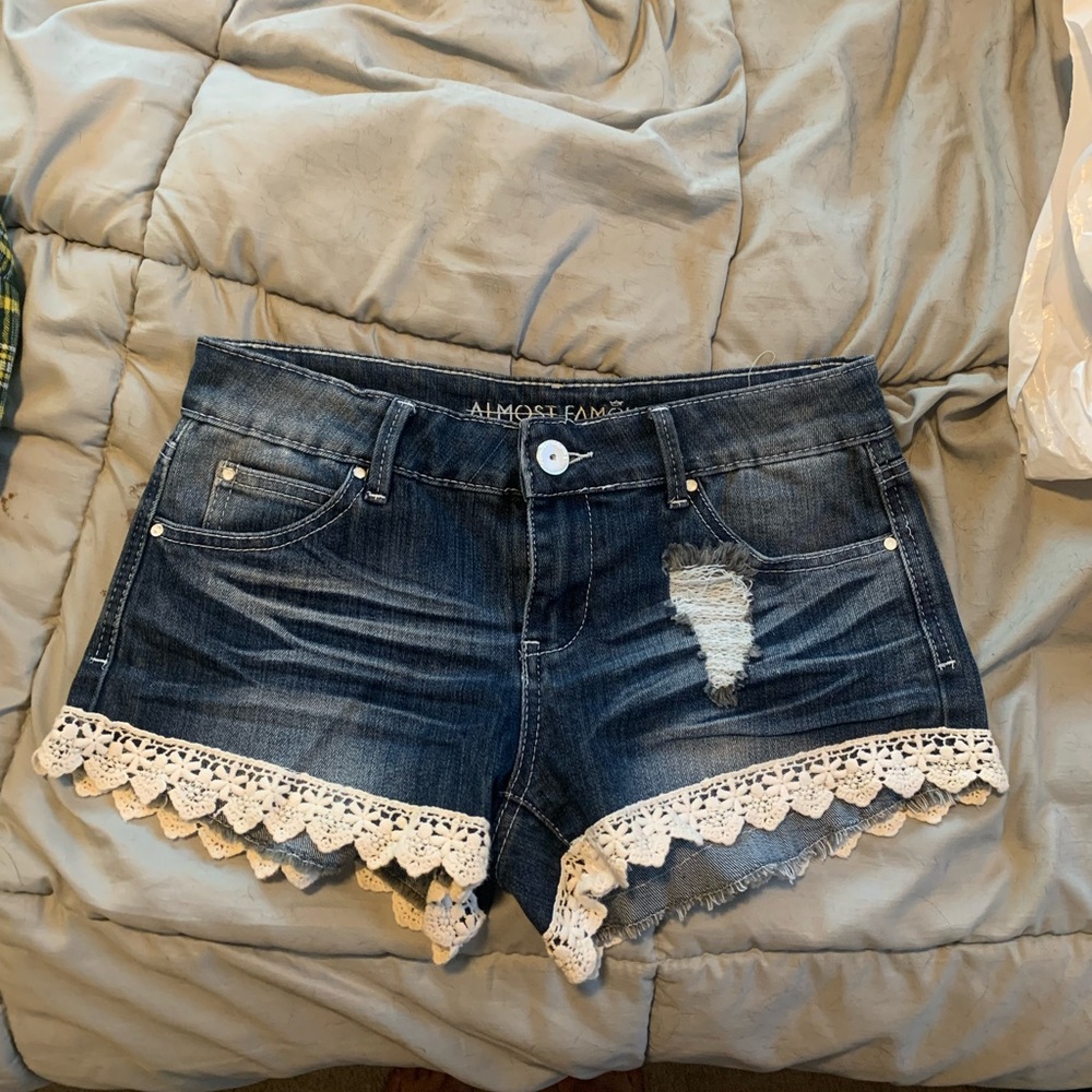 Size 5 lace jean shorts